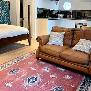 https://scholars-loft-cosy-close-to-central-cambridge.cambridgehotelsuk.com