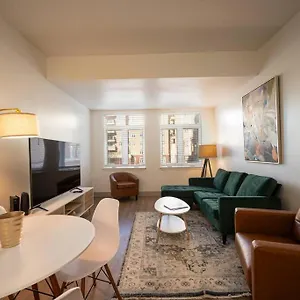 https://uptown-style.1sthotelscharlotte.com